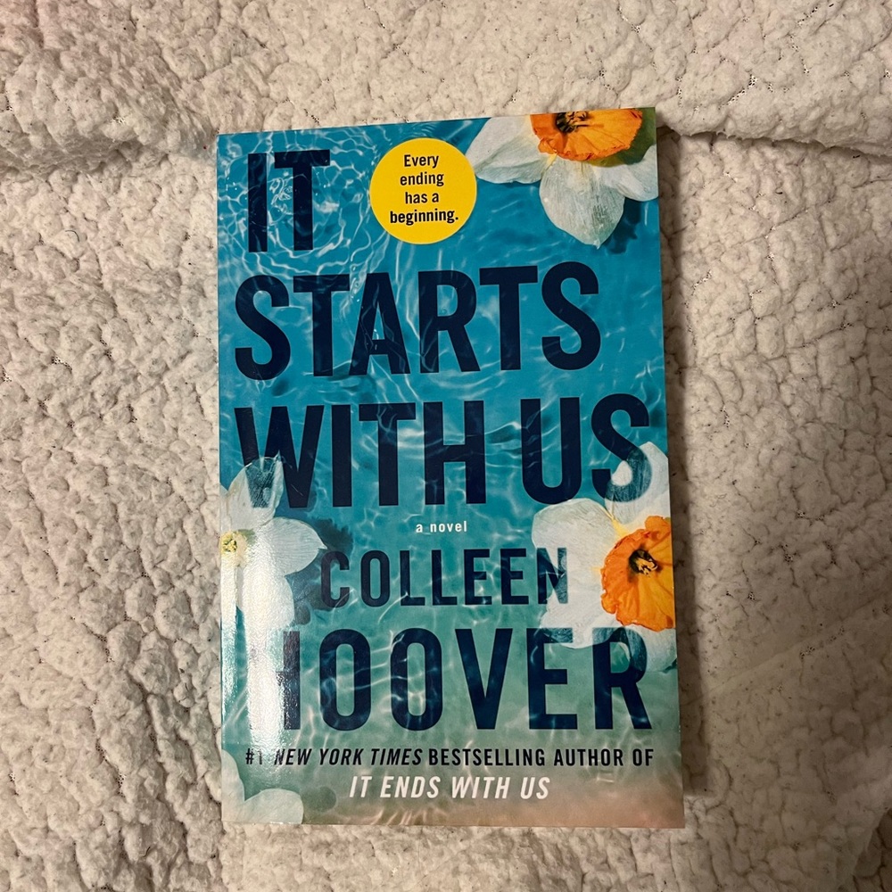 Paperback books that are in PERFECTTT condition! Literally untouched lol.